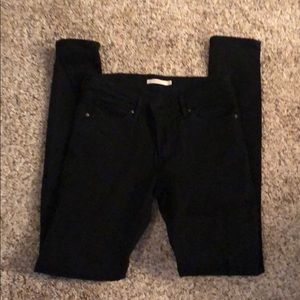 NWOT Black Levi skinny Jeans